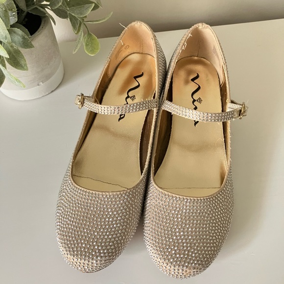 Nina Sparkle Heels Size 2 Girls EUC - Picture 2 of 6